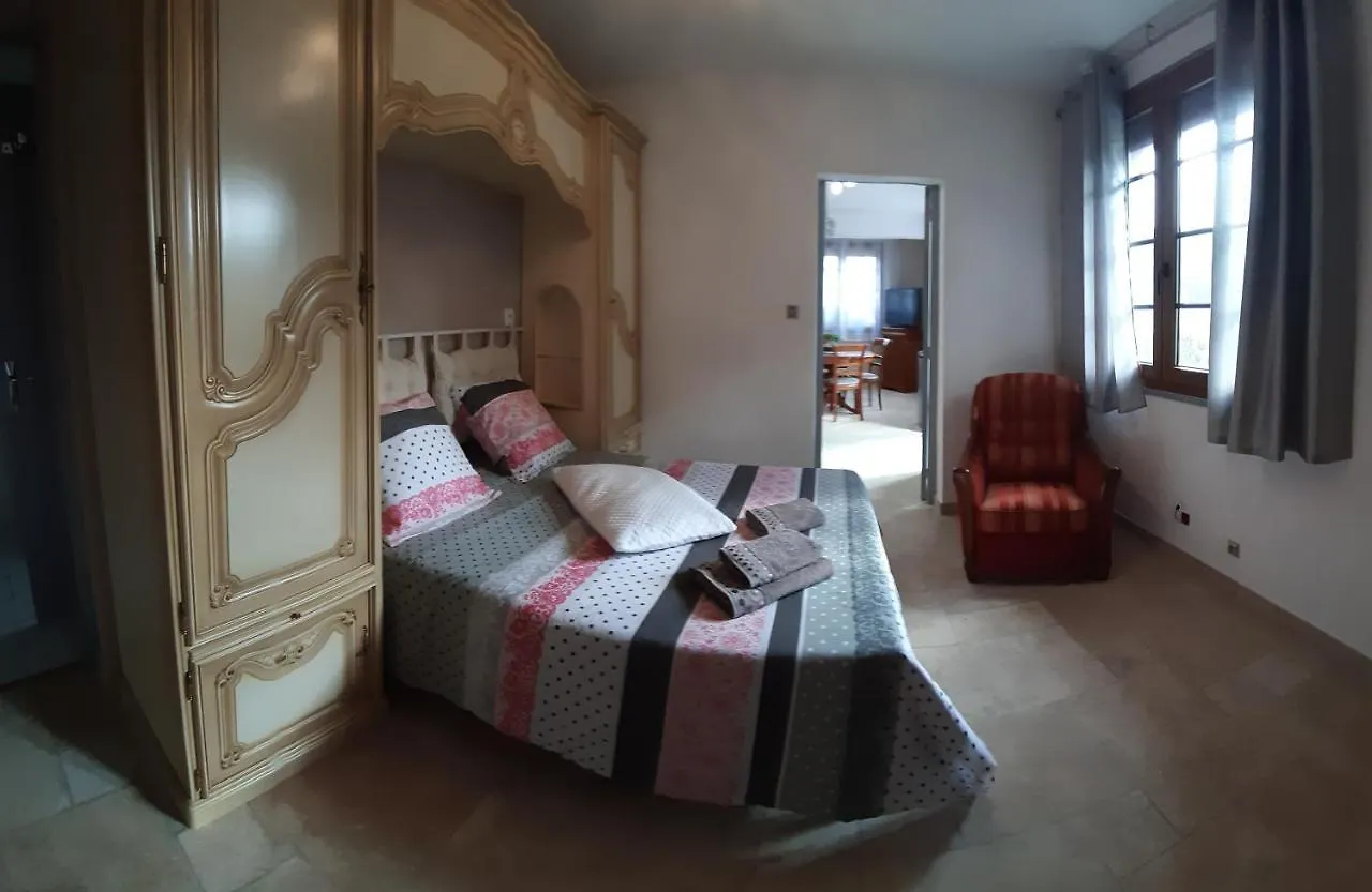 Feriehus Gite, Suite D'Hote De Charme, Petit Dejeuner Compris Firmy Frankrig